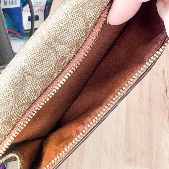 Coach Tan Signature Wallet Duo - Brown - Picture 8 of 16